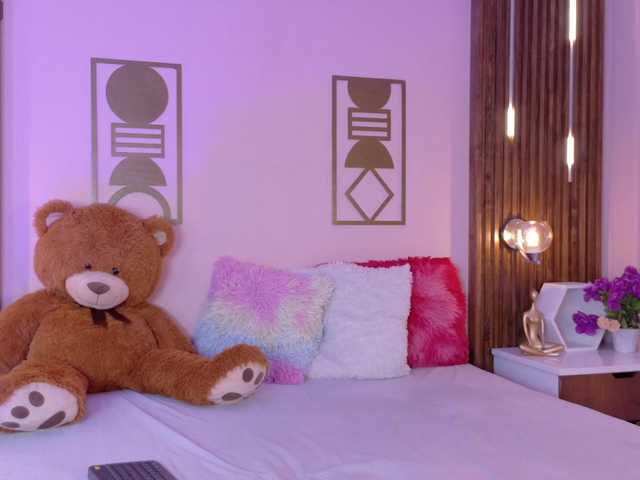 BREE-WATSON's BongaCams show and profile