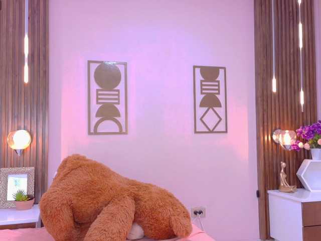 BREE-WATSON's BongaCams show and profile