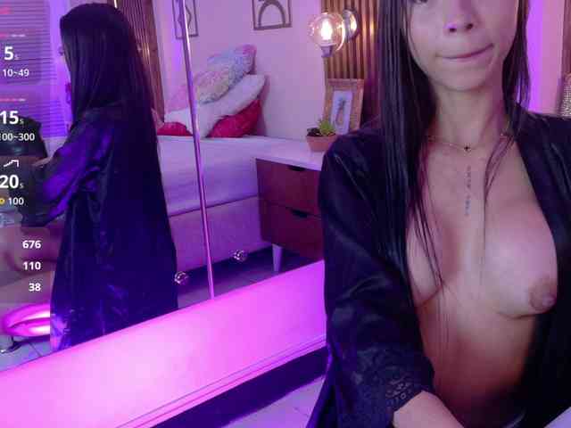 BREE-WATSON webcam