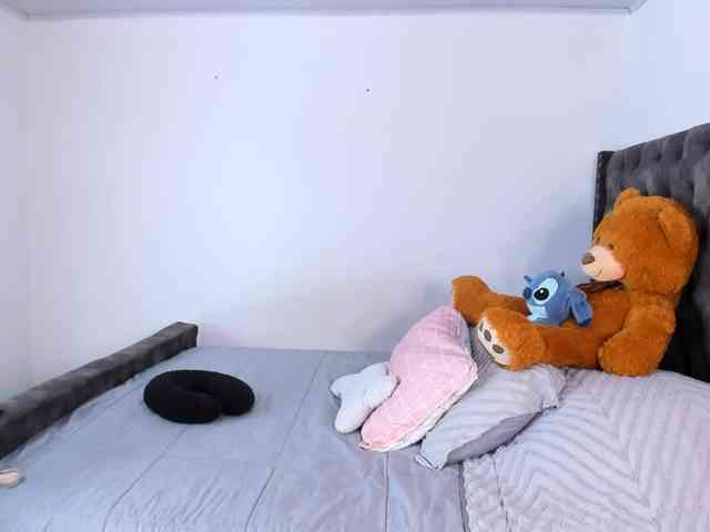 BREE-WATSON webcam