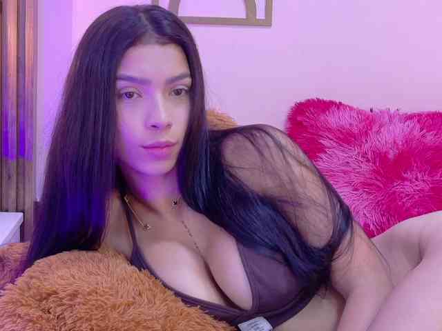 BREE-WATSON webcam