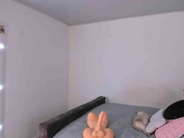 BREE-WATSON webcam