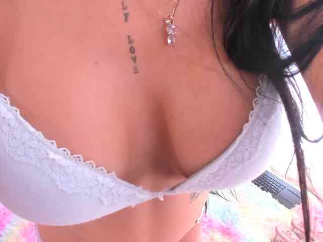 BREE-WATSON webcam