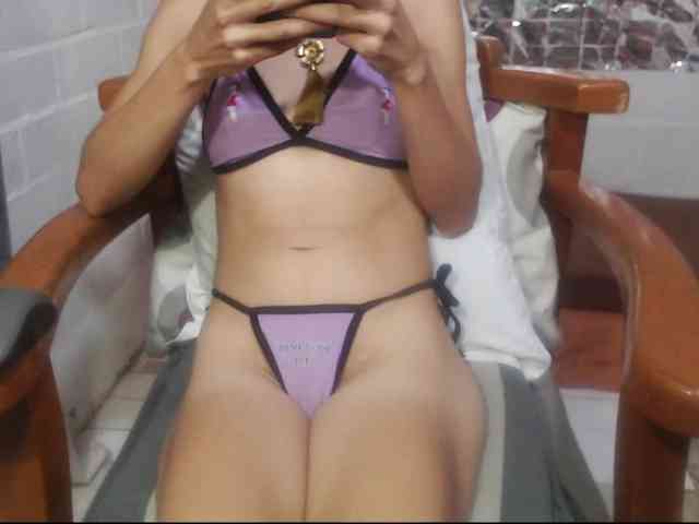 Rubi-Roberts03 webcam