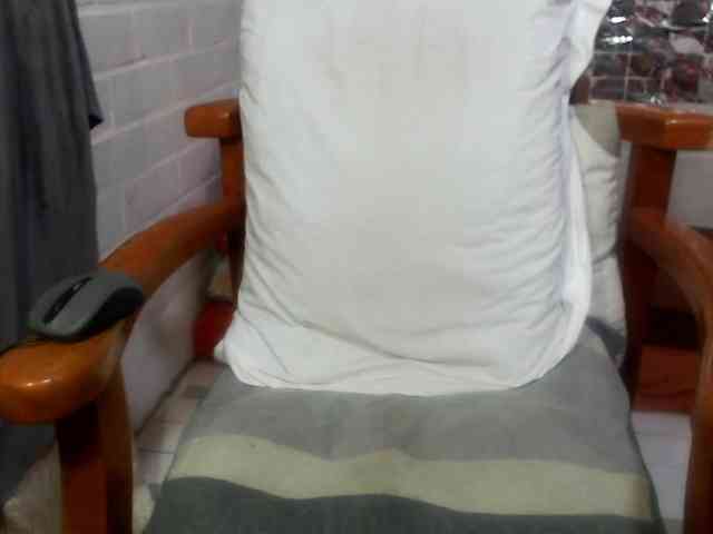 Rubi-Roberts03 webcam