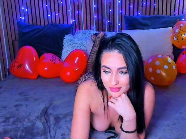 CamillaParis's BongaCams show and profile