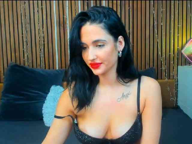 CamillaParis webcam