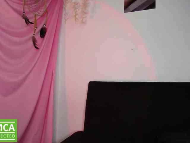 Curie-girl webcam