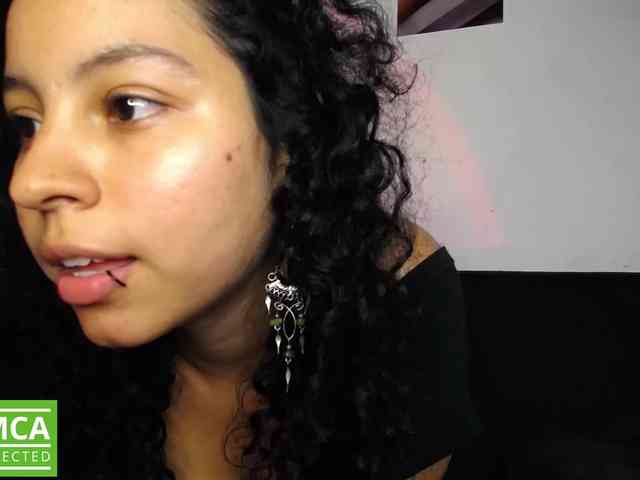 Curie-girl webcam