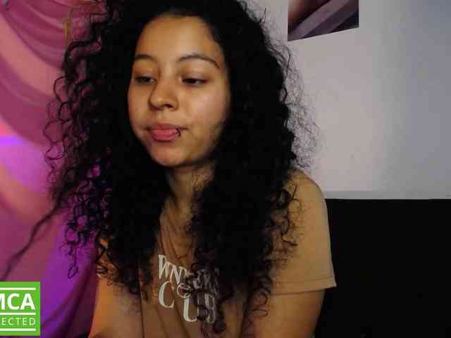Curie-girl webcam