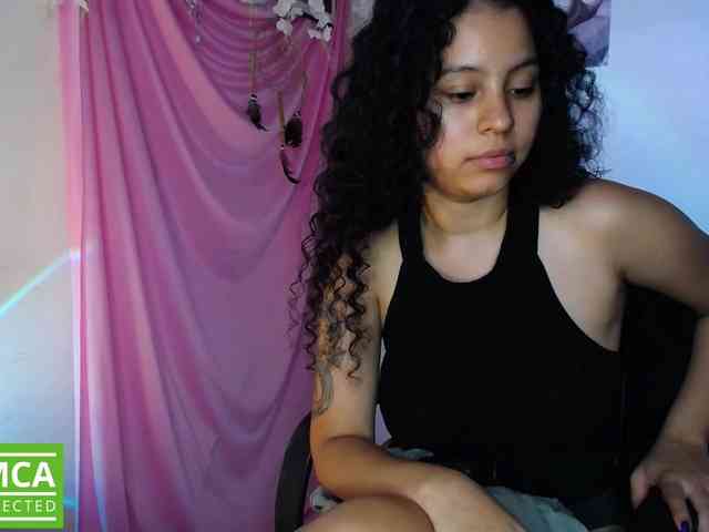 Curie-girl webcam