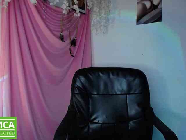 Curie-girl webcam