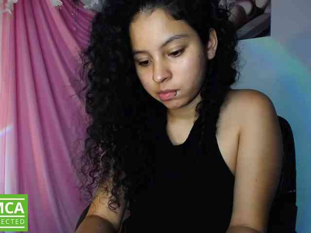 Curie-girl webcam