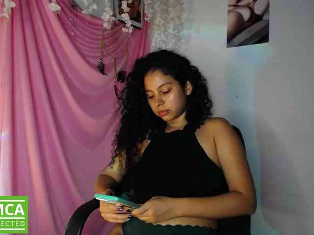 Curie-girl webcam
