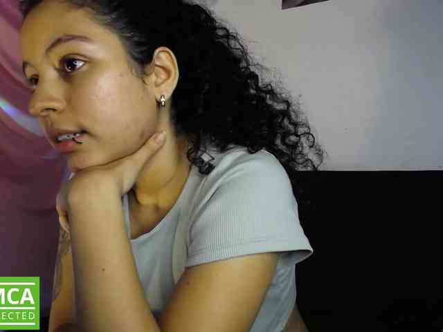 Curie-girl webcam
