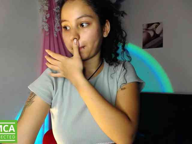 Curie-girl webcam