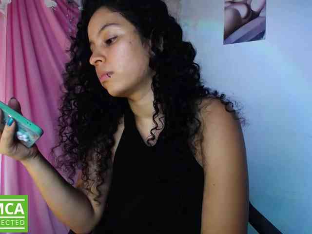 Curie-girl webcam