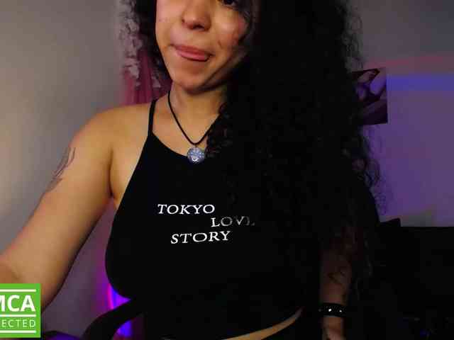 Curie-girl webcam