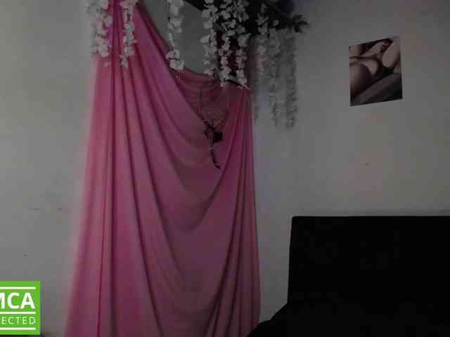 Curie-girl webcam