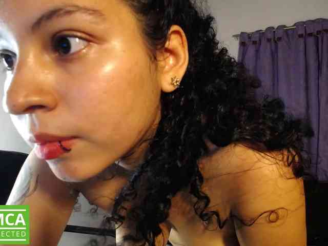 Curie-girl Live Webcam on BongaCams