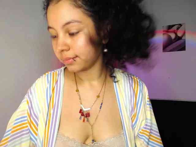 Curie-girl webcam