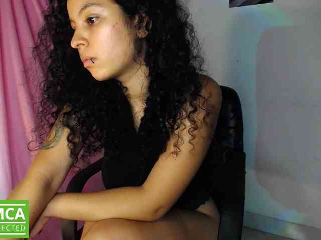 Curie-girl webcam