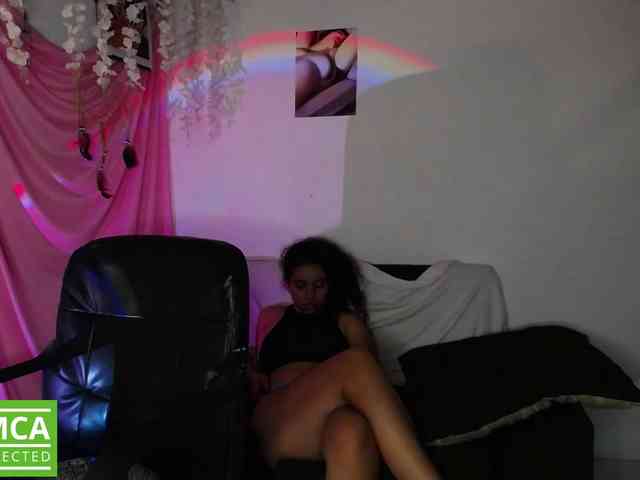 Curie-girl webcam