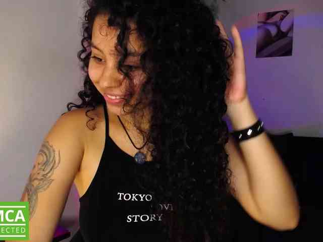 Curie-girl webcam
