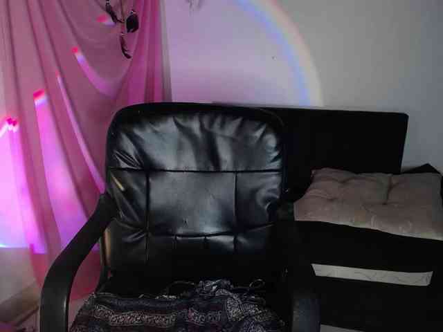 Curie-girl webcam