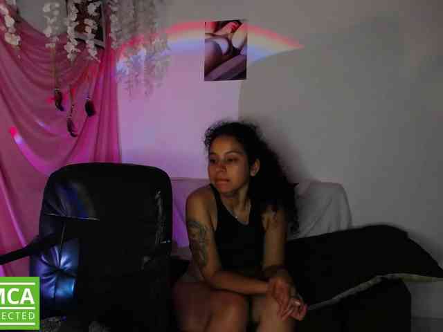 Curie-girl webcam