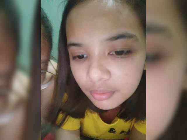 YourasianGirl webcam