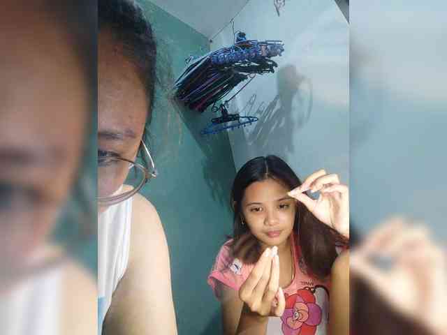 YourasianGirl webcam