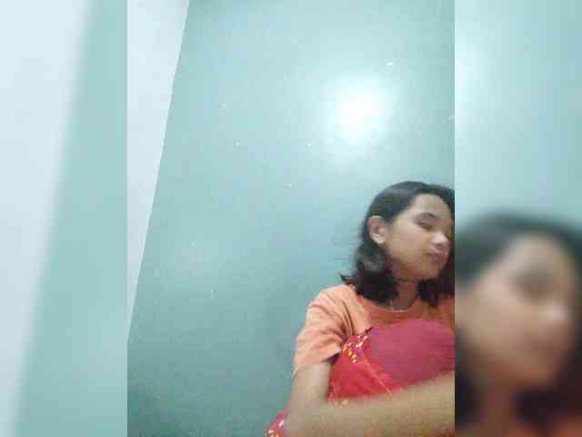 YourasianGirl webcam