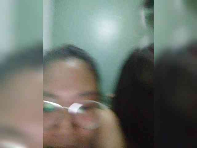 YourasianGirl webcam