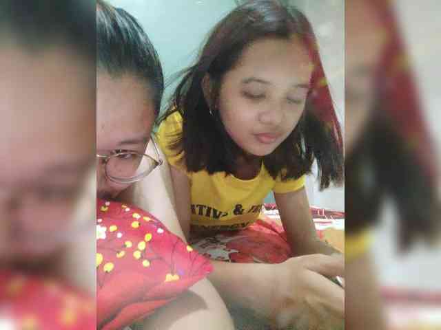 YourasianGirl webcam