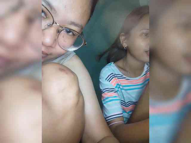 YourasianGirl webcam