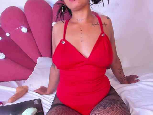 EmilyScott- Live Webcam on BongaCams