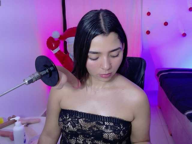 MIA-1L's BongaCams show and profile