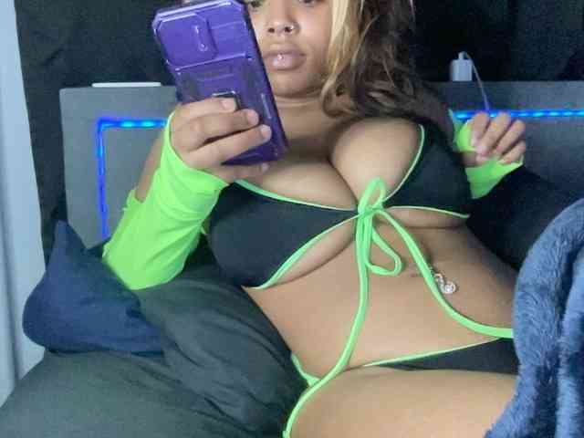 Fairynutmother webcam
