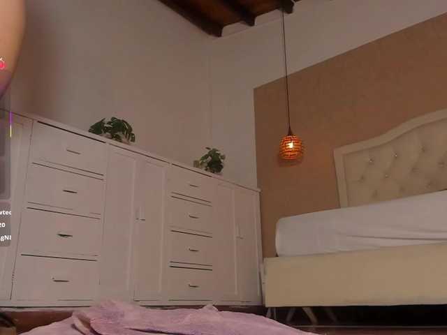 Hadley-'s BongaCams show and profile