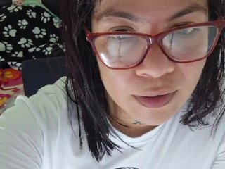 horny-cougar Porn Show