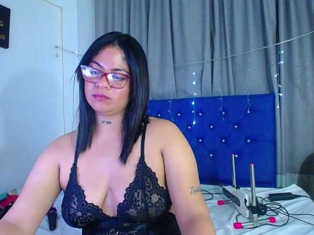 horny-cougar's BongaCams show and profile