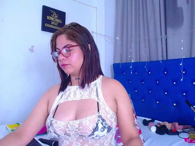 horny-cougar's BongaCams show and profile