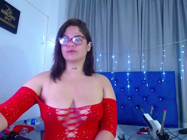 horny-cougar's BongaCams show and profile