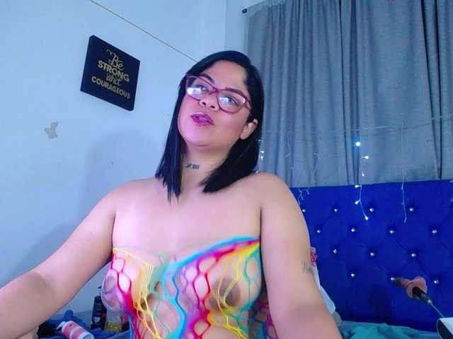 horny-cougar's BongaCams show and profile