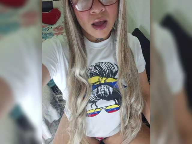  horny-cougar chat room