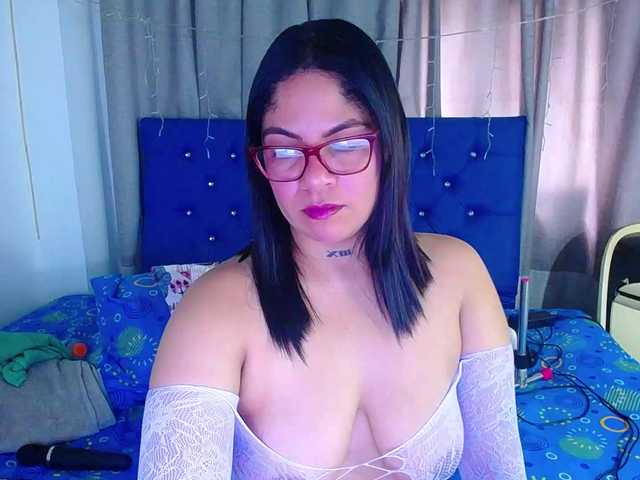 horny-cougar's BongaCams show and profile