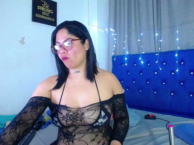 horny-cougar's BongaCams show and profile