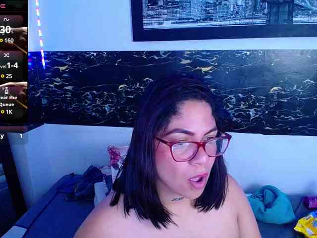 horny-cougar webcam