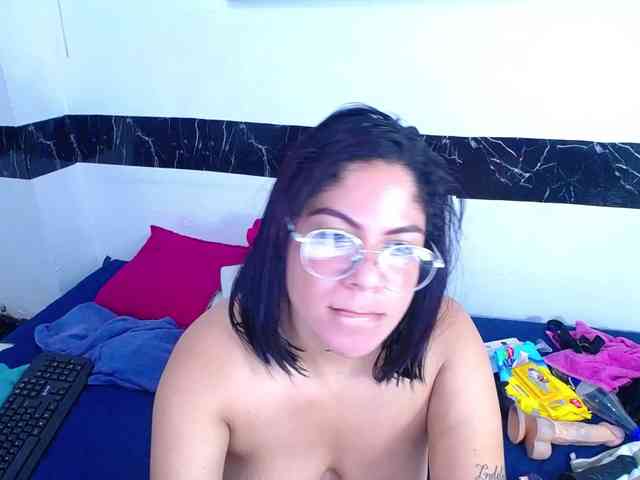 horny-cougar webcam
